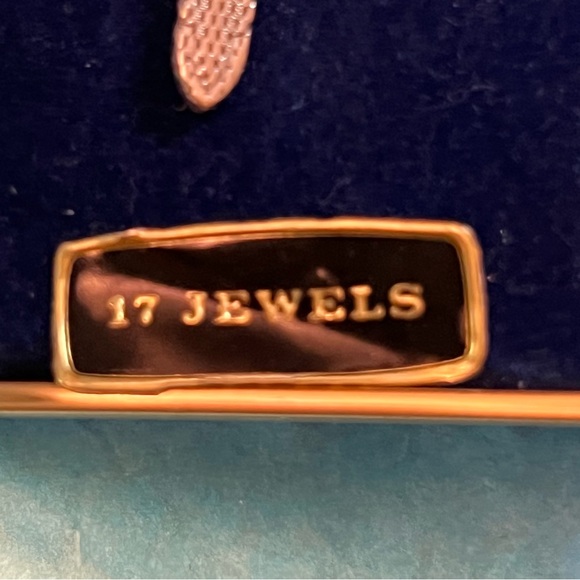 Vintage Benrus ladies 17 jewels winding watch with original box works - Picture 3 of 7